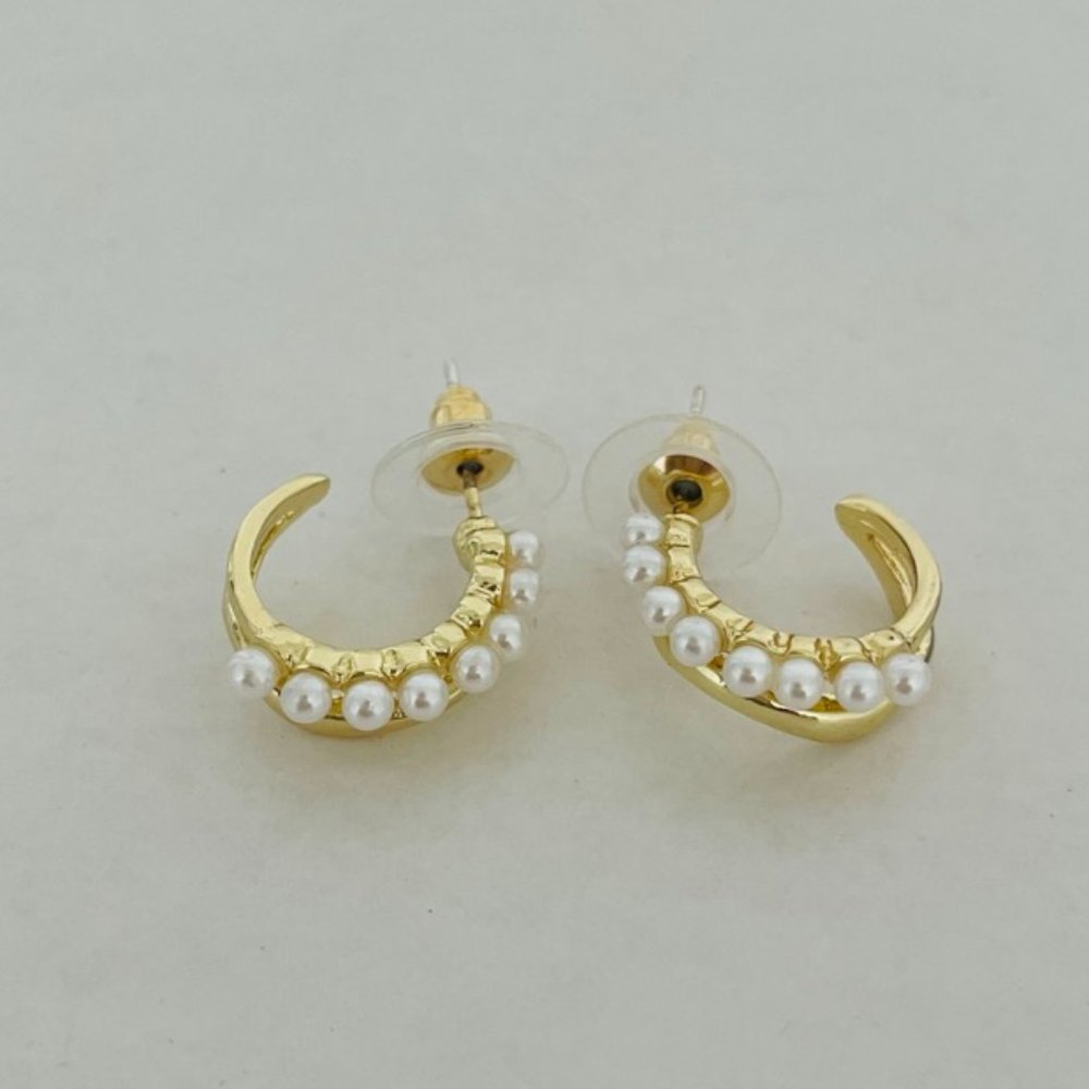 🌟 New 🌟 Fashionable Faux Pearl Decor Hoop Earrings - Picture 4 of 6